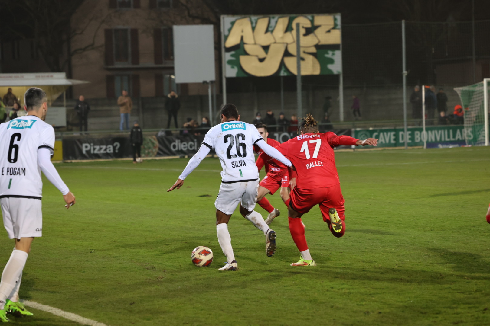 40A33D29-2429-47E0-AB7D-D9241C0EB636