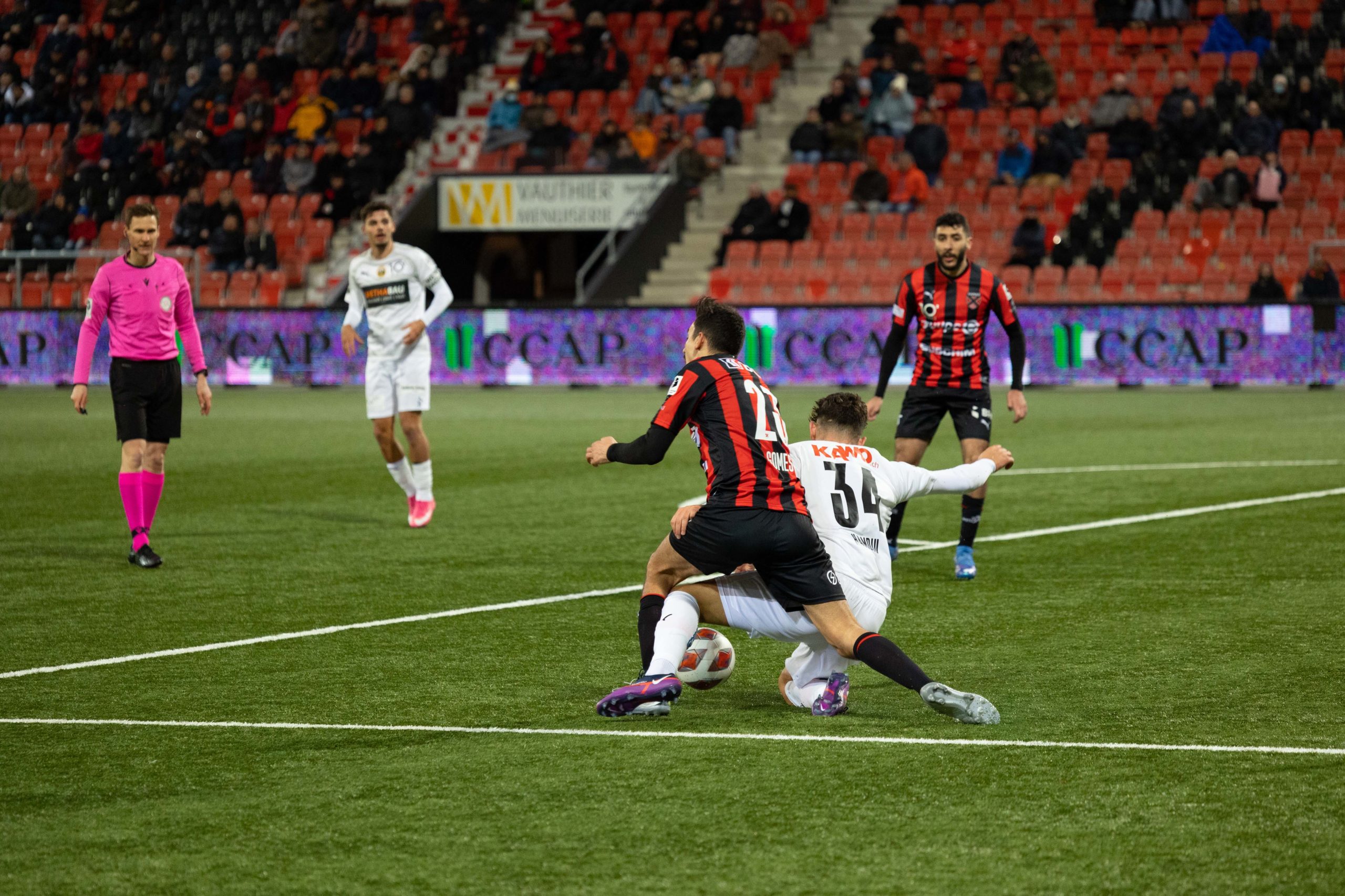 4CEE30CA-BC78-4B9E-89B5-B6DB4119E71B