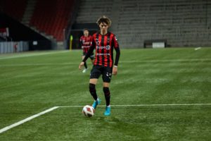 645C4B31-66D6-4B9D-BA6B-F7CA850B4877